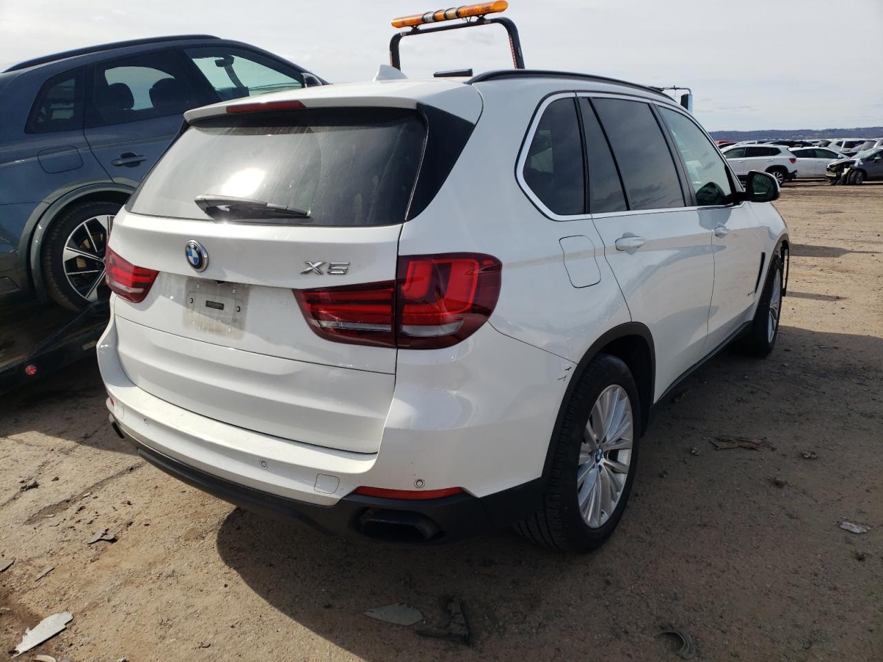 Photo 4 from auction – 2015 BMW X5 XDRIVE5 with VIN 5UXKR6C58F0J77377