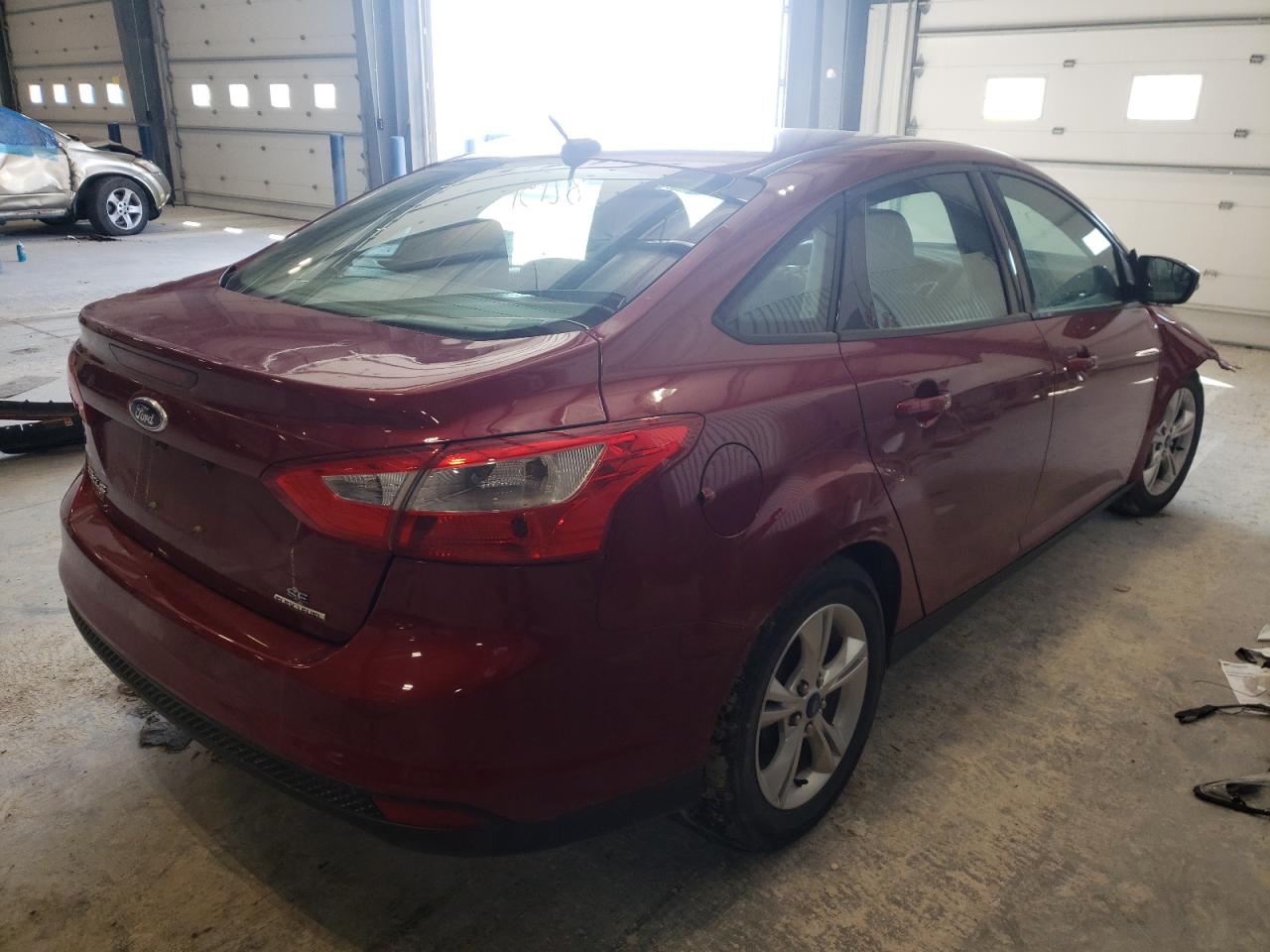 Photo 4 from auction – 2014 FORD FOCUS SE with VIN 1FADP3F22EL109689