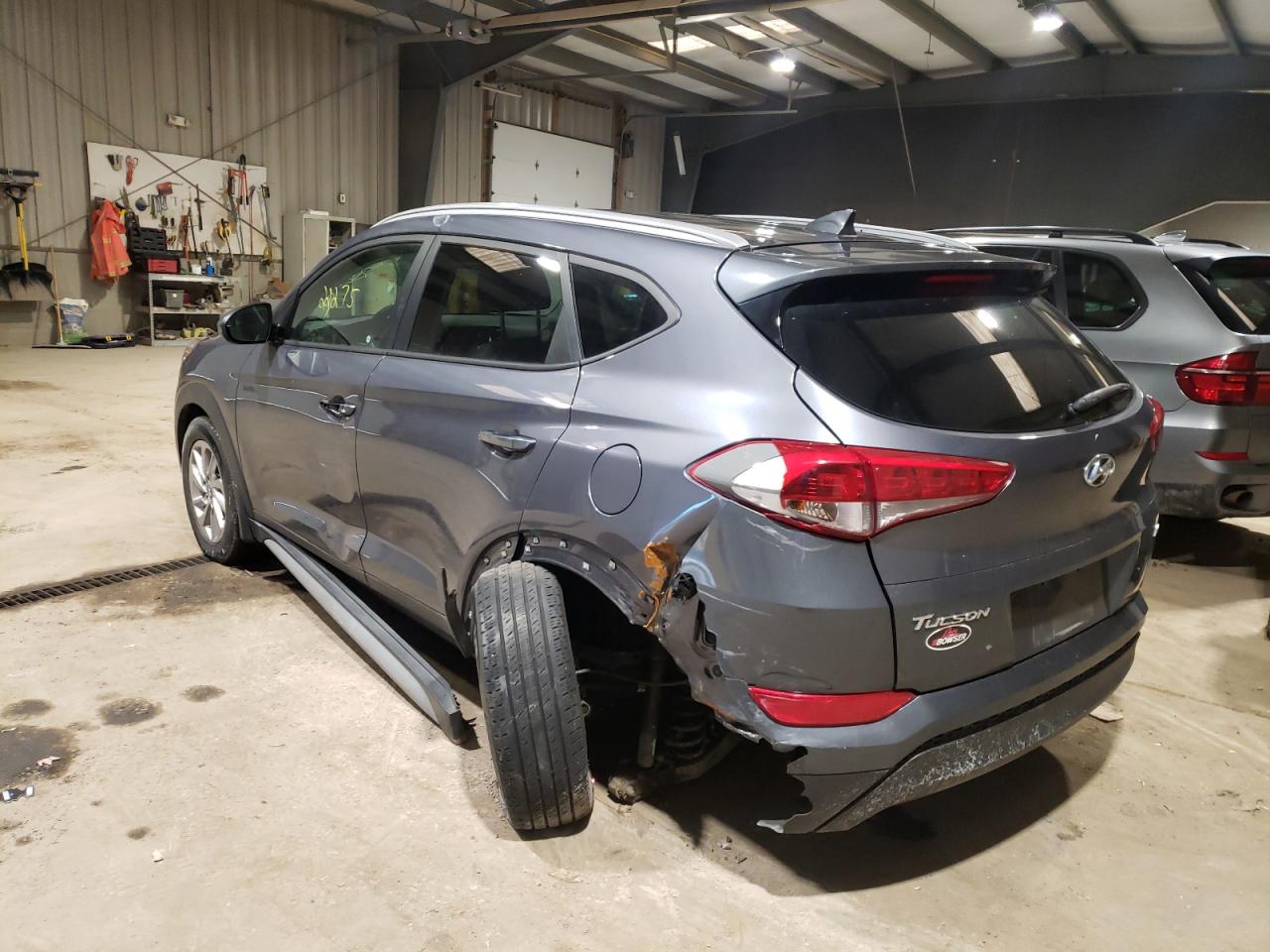 Photo 3 from auction – 2018 HYUNDAI TUCSON SEL with VIN KM8J3CA40JU811480