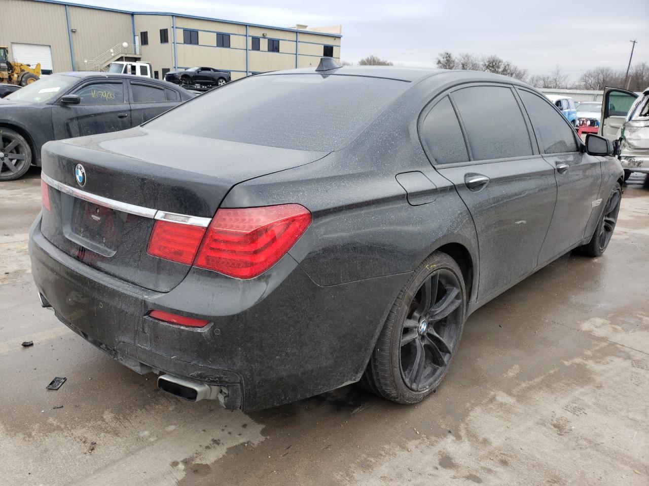 Фото 4 с аукциона – 2012 BMW 750 LI с VIN WBAKB8C58CC963107