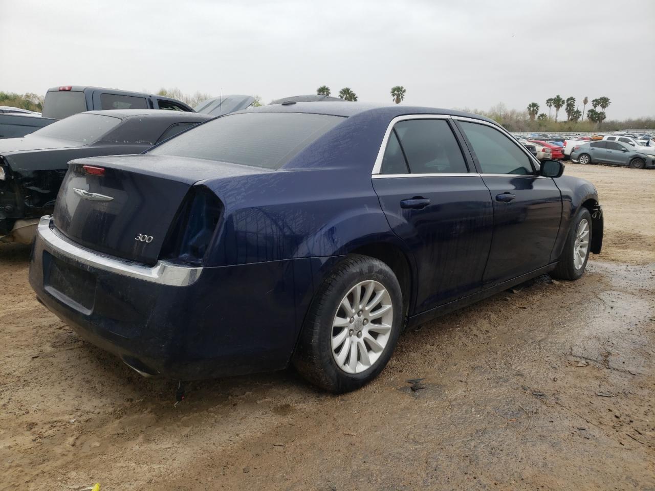 Photo 4 from auction – 2014 CHRYSLER 300 with VIN 2C3CCAAG7EH335883