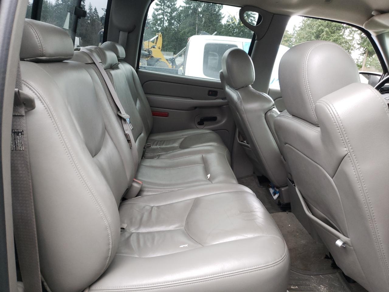 Photo 6 from auction – 2005 CHEVROLET SILVERADO with VIN 2GCEK13TX51117995