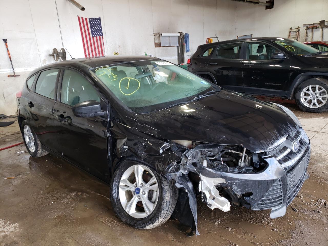 FORD FOCUS SE 2013 with VIN 1FADP3K21DL361423 - Photo from auction