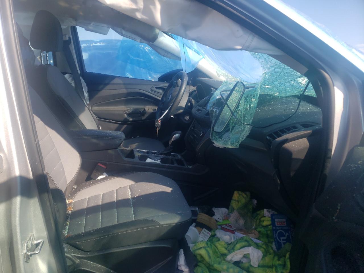 Photo 5 from auction – 2017 FORD ESCAPE S with VIN 1FMCU0F72HUC88402