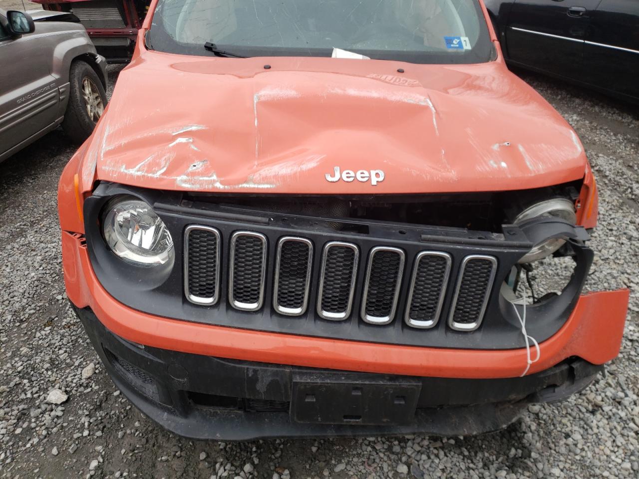 Photo 7 from auction – 2018 JEEP RENEGADE S with VIN ZACCJBAB0JPJ44954