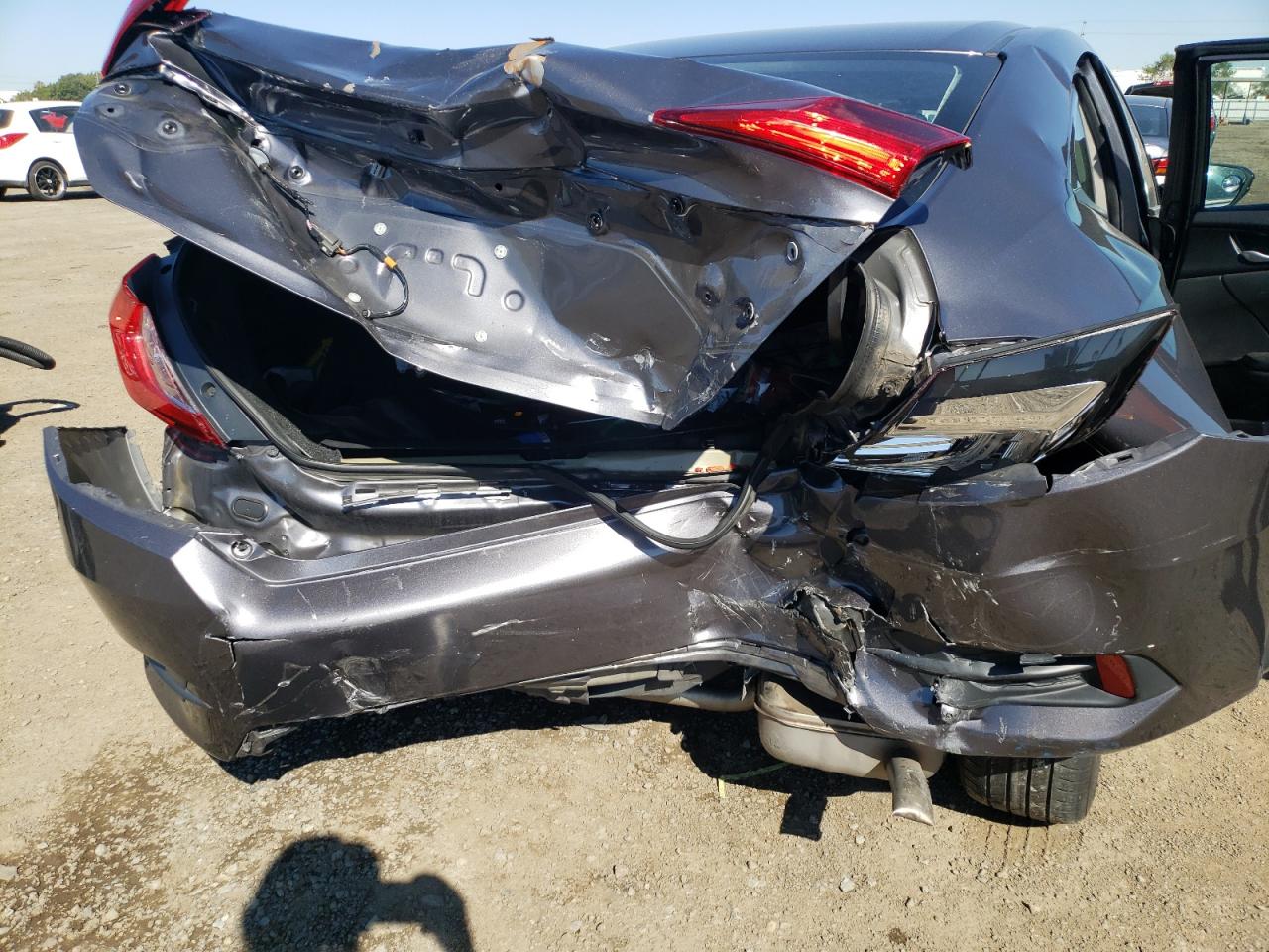 Photo 9 from auction – 2019 HONDA CIVIC LX with VIN 2HGFC2F63KH541424