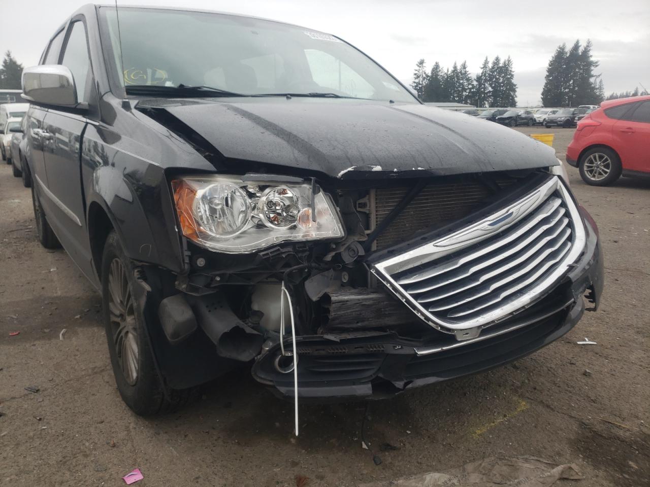 Photo 9 from auction – 2014 CHRYSLER TOWN & COU with VIN 2C4RC1CG6ER249929