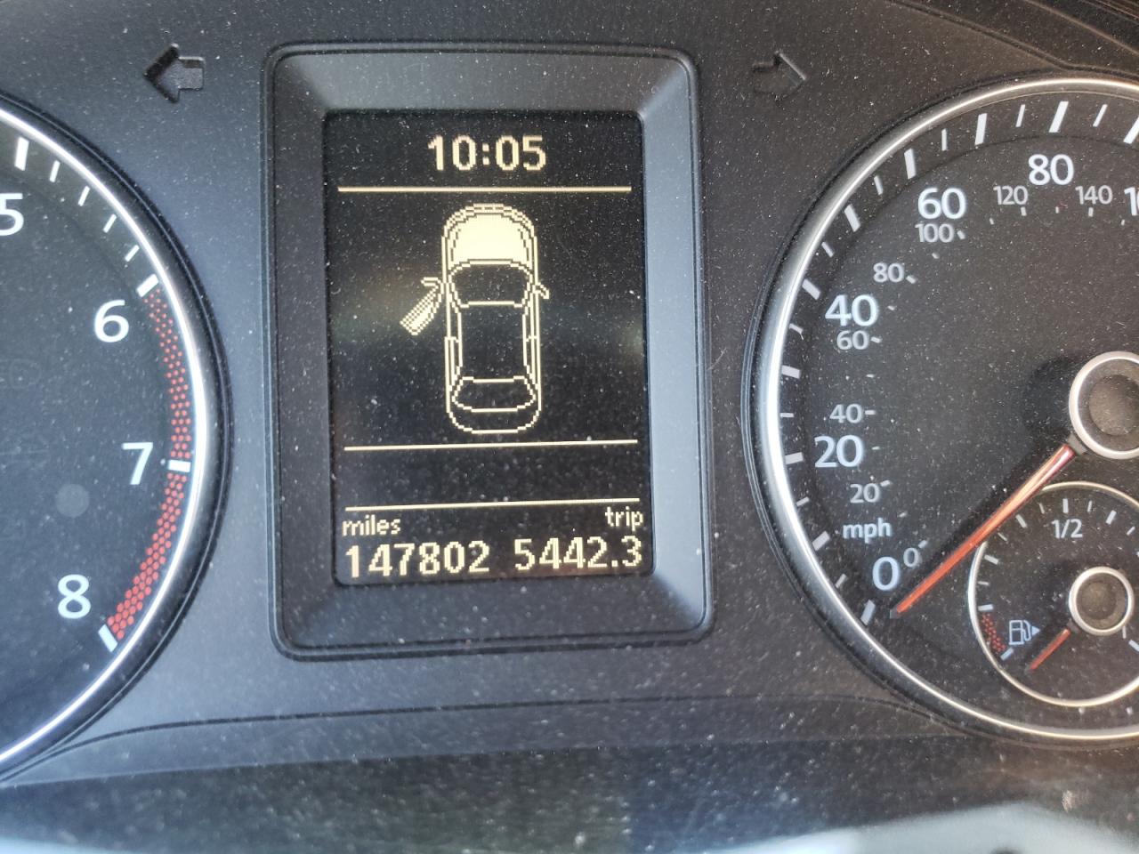 Photo 8 from auction – 2012 VOLKSWAGEN EOS KOMFOR with VIN WVWBW7AH5CV006548