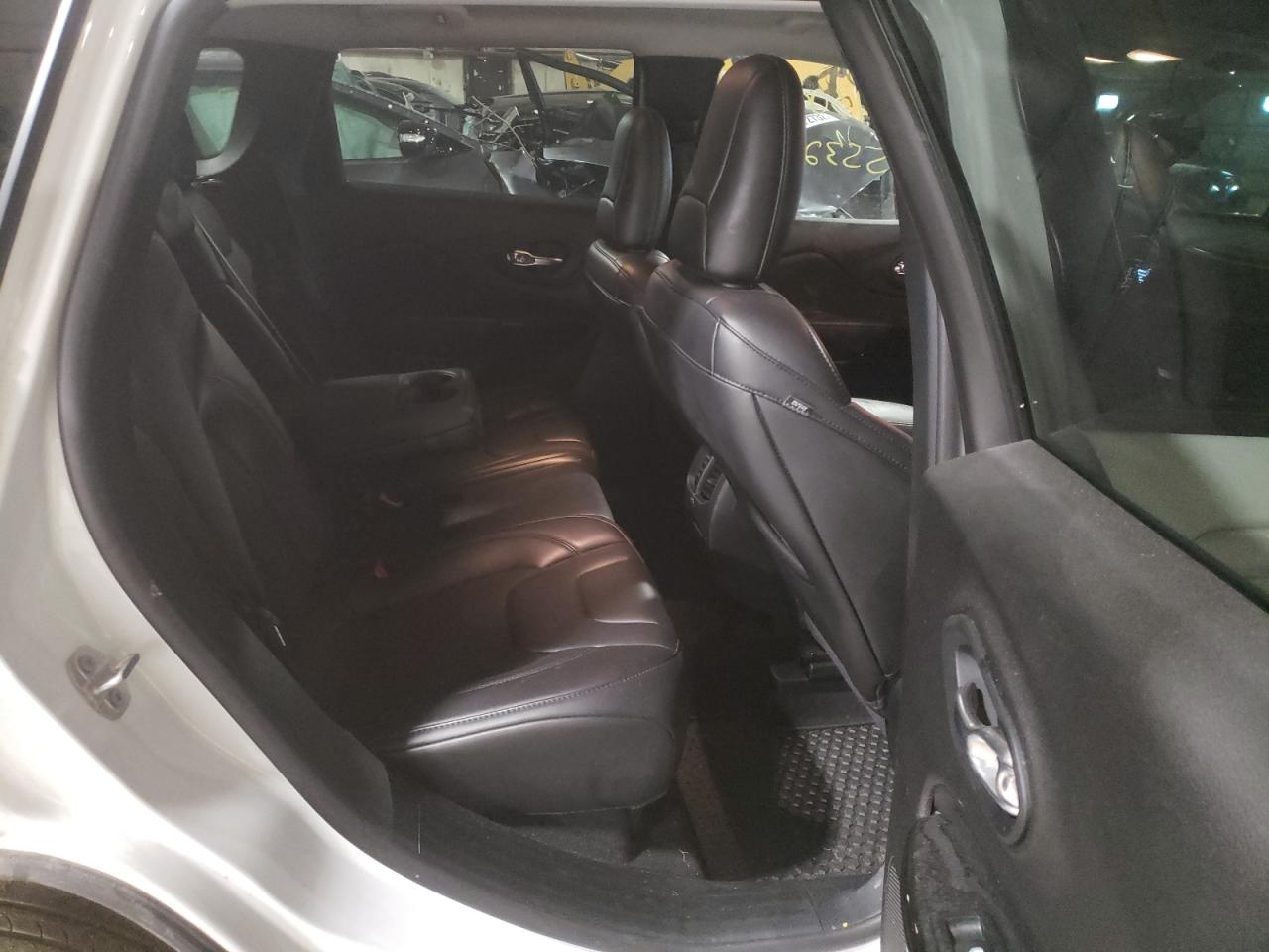 Photo 6 from auction – 2019 JEEP CHEROKEE L with VIN 1C4PJMLX3KD309758