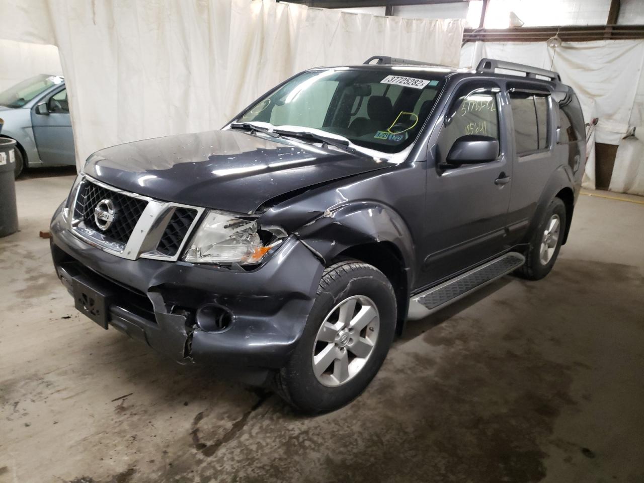 Photo 2 from auction – 2012 NISSAN PATHFINDER with VIN 5N1AR1NB0CC617729