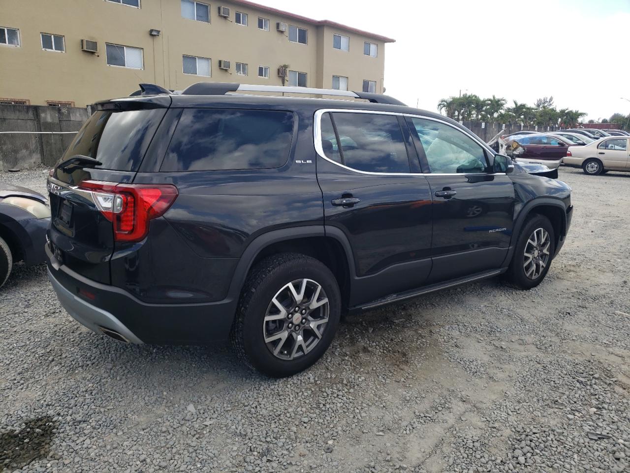Photo 4 from auction – 2020 GMC ACADIA SLE with VIN 1GKKNKLS2LZ208520