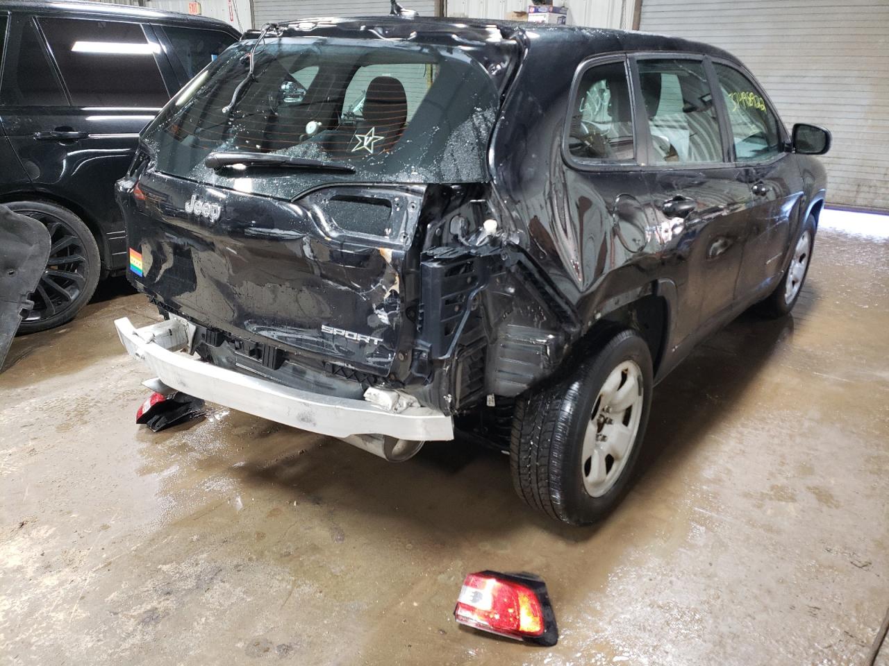 Photo 4 from auction – 2014 JEEP CHEROKEE S with VIN 1C4PJLABXEW123435