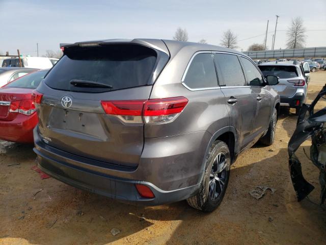 Photo 4 from auction – 2017 TOYOTA HIGHLANDER with VIN 5TDZZRFH2HS200983