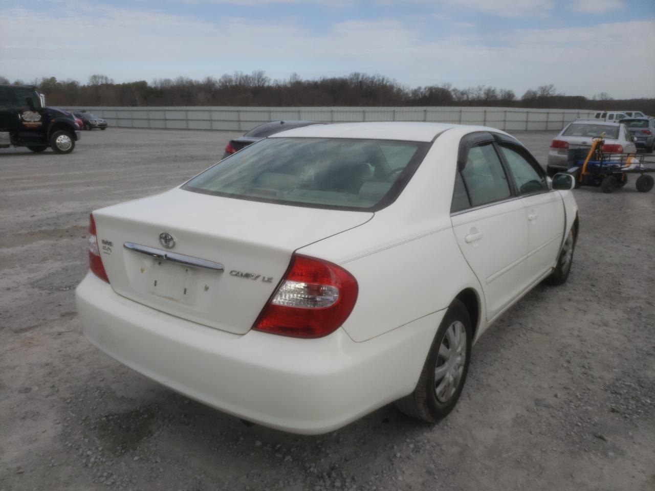 Photo 4 from auction – 2004 TOYOTA CAMRY LE with VIN 4T1BE32K84U337911