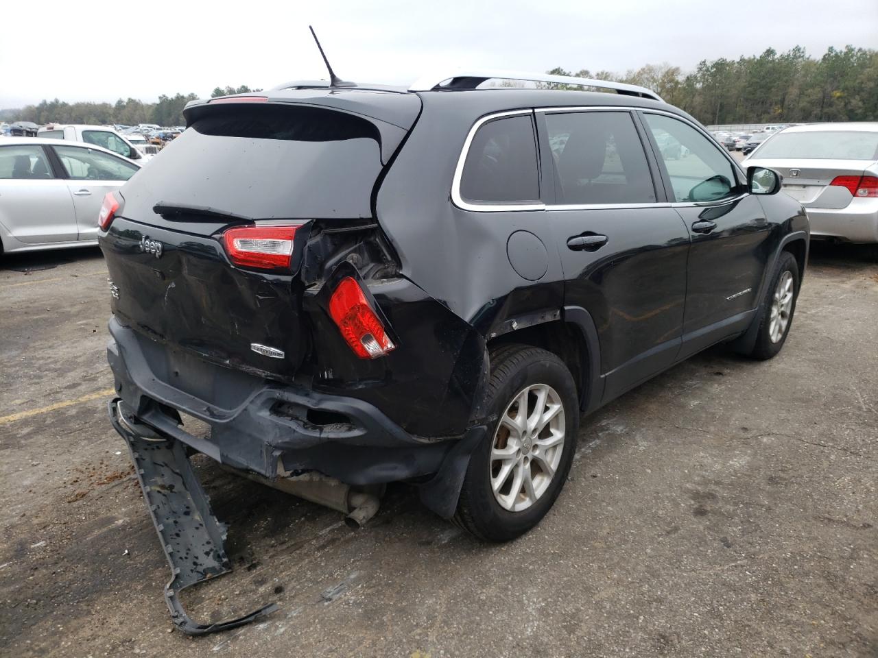 Photo 4 from auction – 2015 JEEP CHEROKEE L with VIN 1C4PJMCS6FW546274