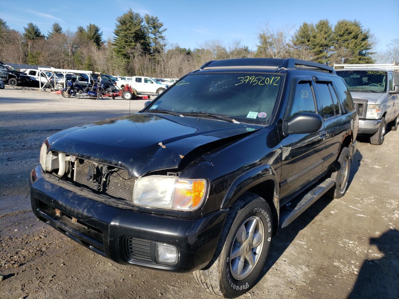 Photo 2 from auction – 2002 NISSAN PATHFINDER with VIN JN8DR09YX2W744810