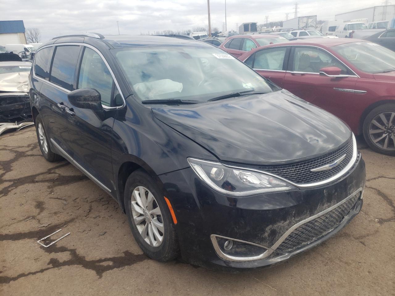 CHRYSLER PACIFICA T 2019 con VIN 2C4RC1BG8KR550621 - Foto de la subasta