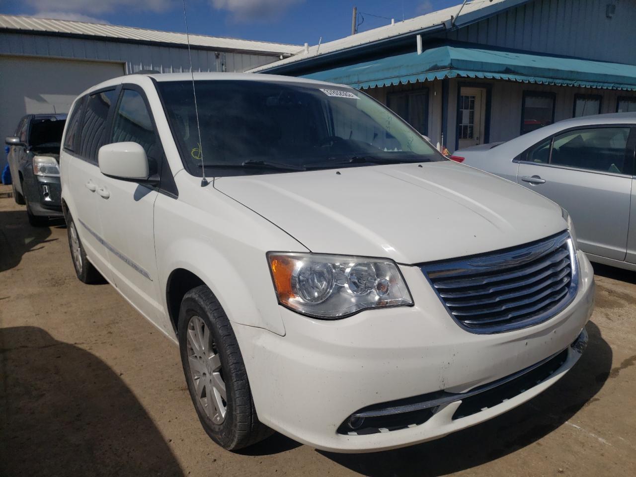 CHRYSLER TOWN & COU 2013 with VIN 2C4RC1BG0DR777126 - Photo from auction