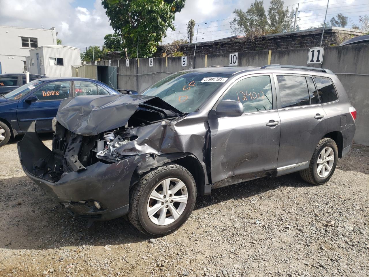 Photo 2 from auction – 2012 TOYOTA HIGHLANDER with VIN 5TDZA3EH6CS022980