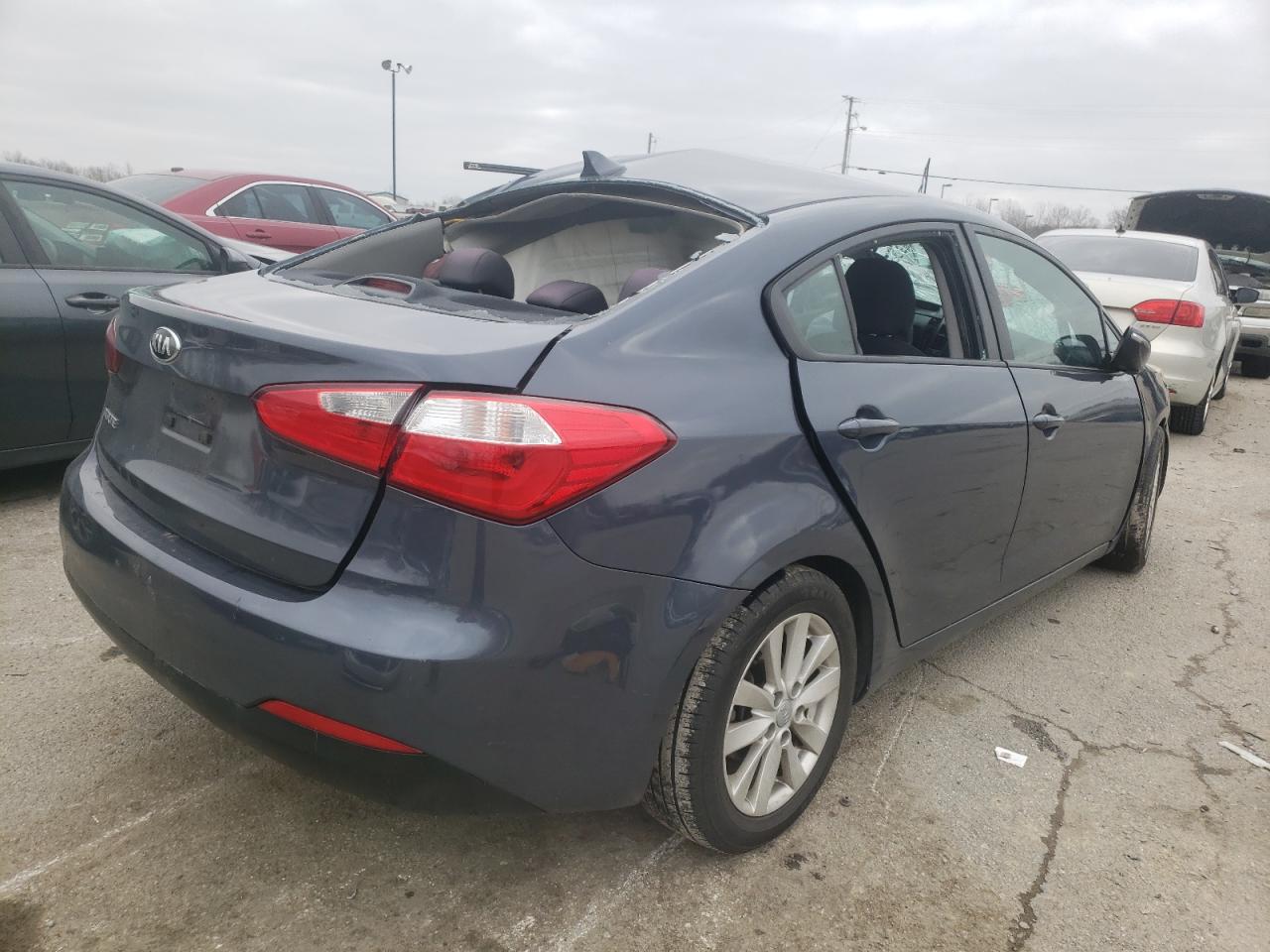 Photo 4 from auction – 2015 KIA FORTE LX with VIN KNAFX4A67F5255446