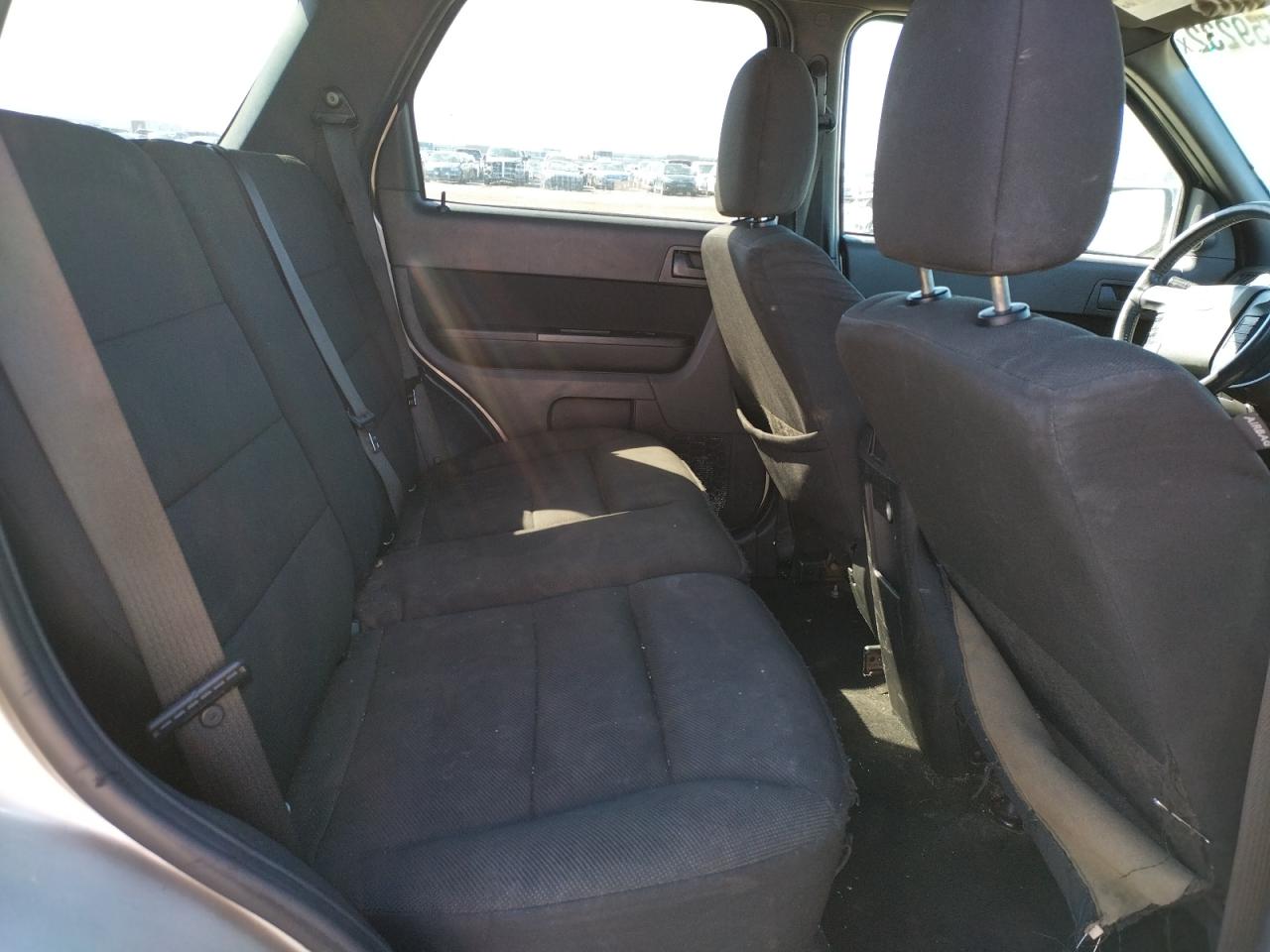 Photo 6 from auction – 2010 FORD ESCAPE XLT with VIN 1FMCU0D79AKA55816