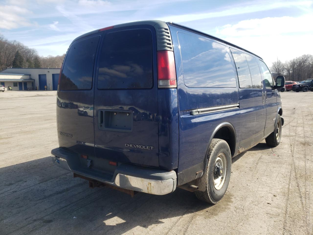 Photo 4 from auction – 2001 CHEVROLET EXPRESS G2 with VIN 1GCGG25R511153854