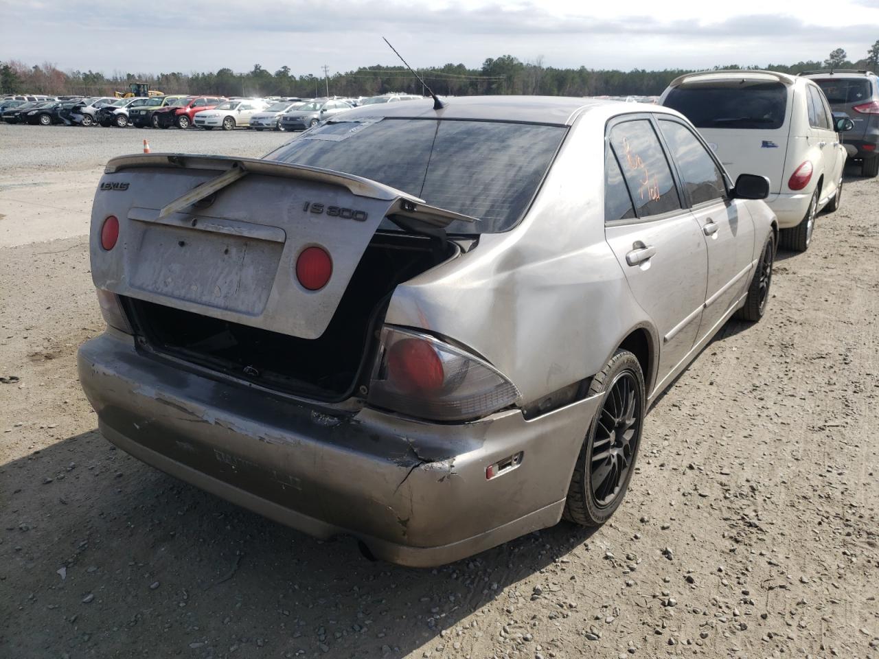 Photo 4 from auction – 2003 LEXUS IS 300 with VIN JTHBD192X30076643