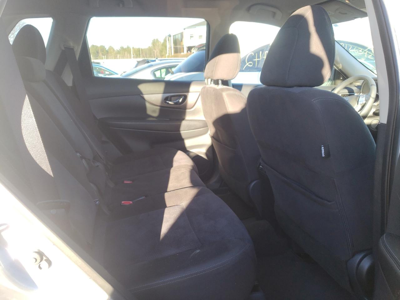Photo 6 from auction – 2015 NISSAN ROGUE S with VIN KNMAT2MV3FP569406