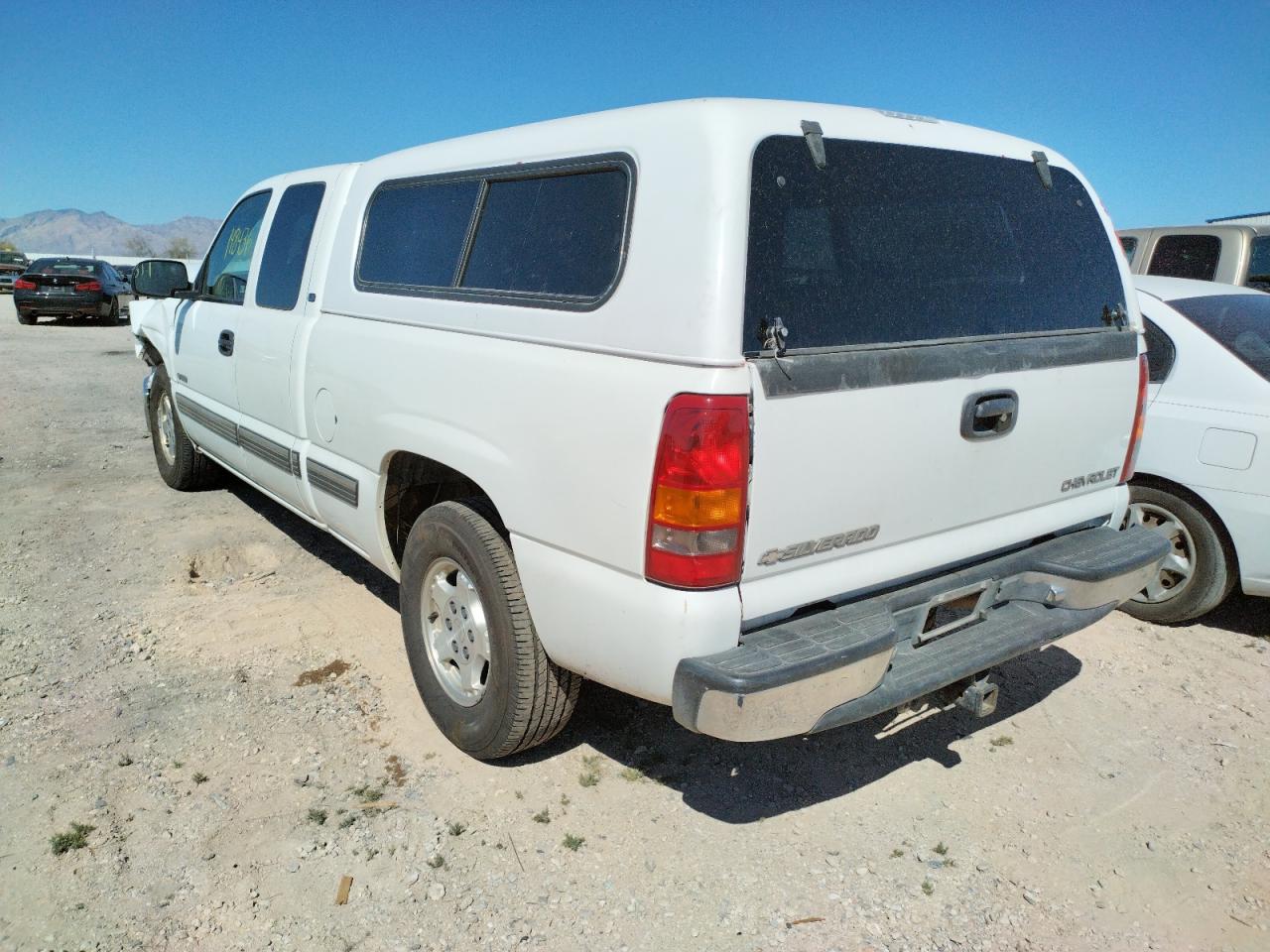 Photo 3 from auction – 2001 CHEVROLET SILVERADO with VIN 2GCEC19T611192630
