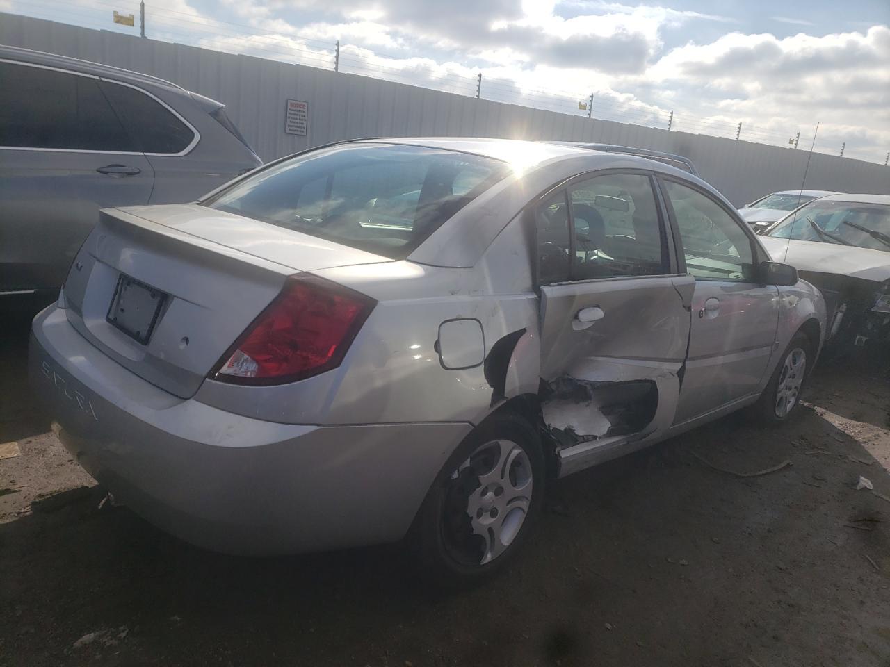 Photo 4 from auction – 2004 SATURN ION LEVEL with VIN 1G8AJ52F24Z180674