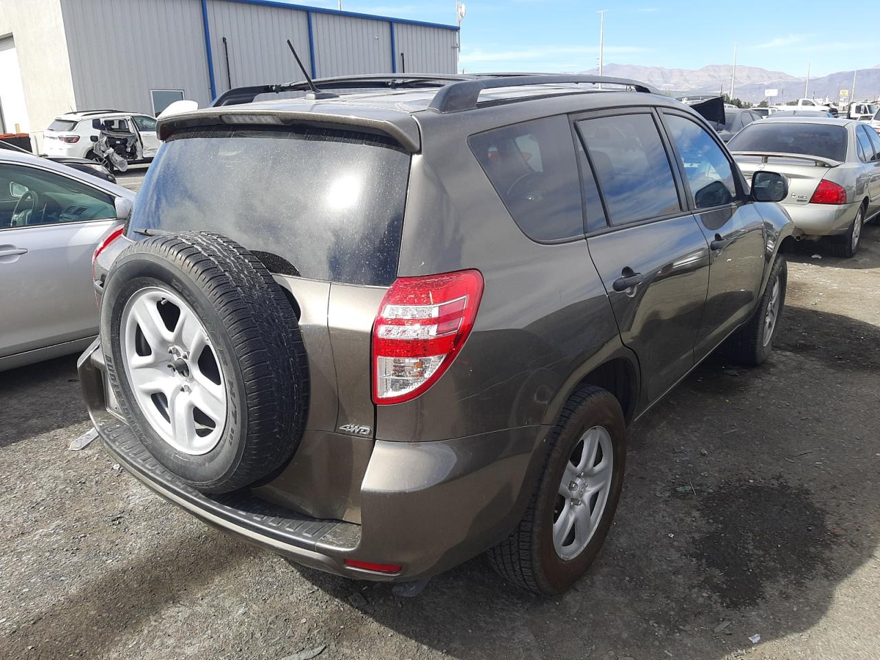 Photo 4 from auction – 2010 TOYOTA RAV4 with VIN 2T3BF4DV0AW060376