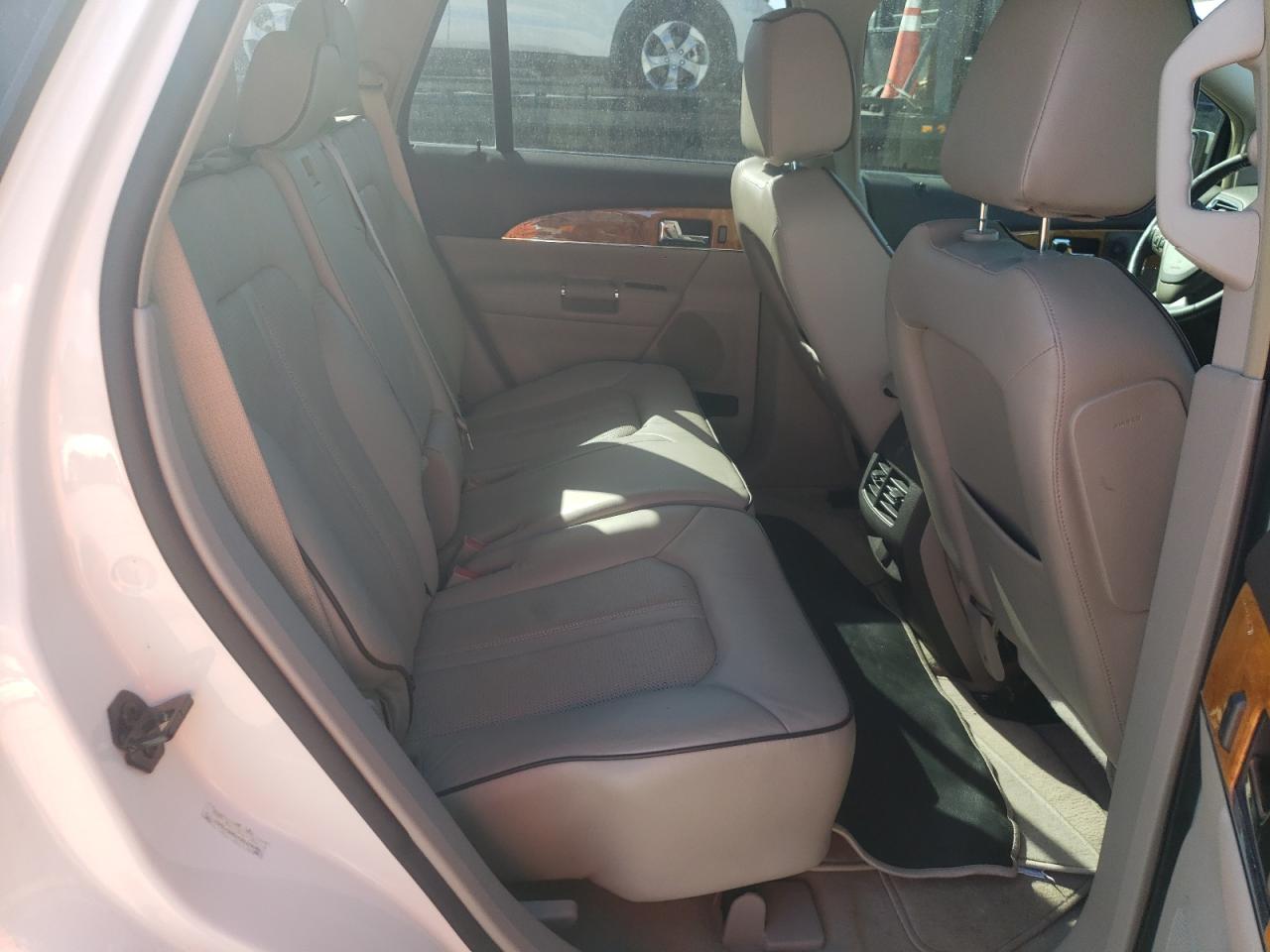 Photo 6 from auction – 2013 LINCOLN MKX with VIN 2LMDJ6JKXDBL08640