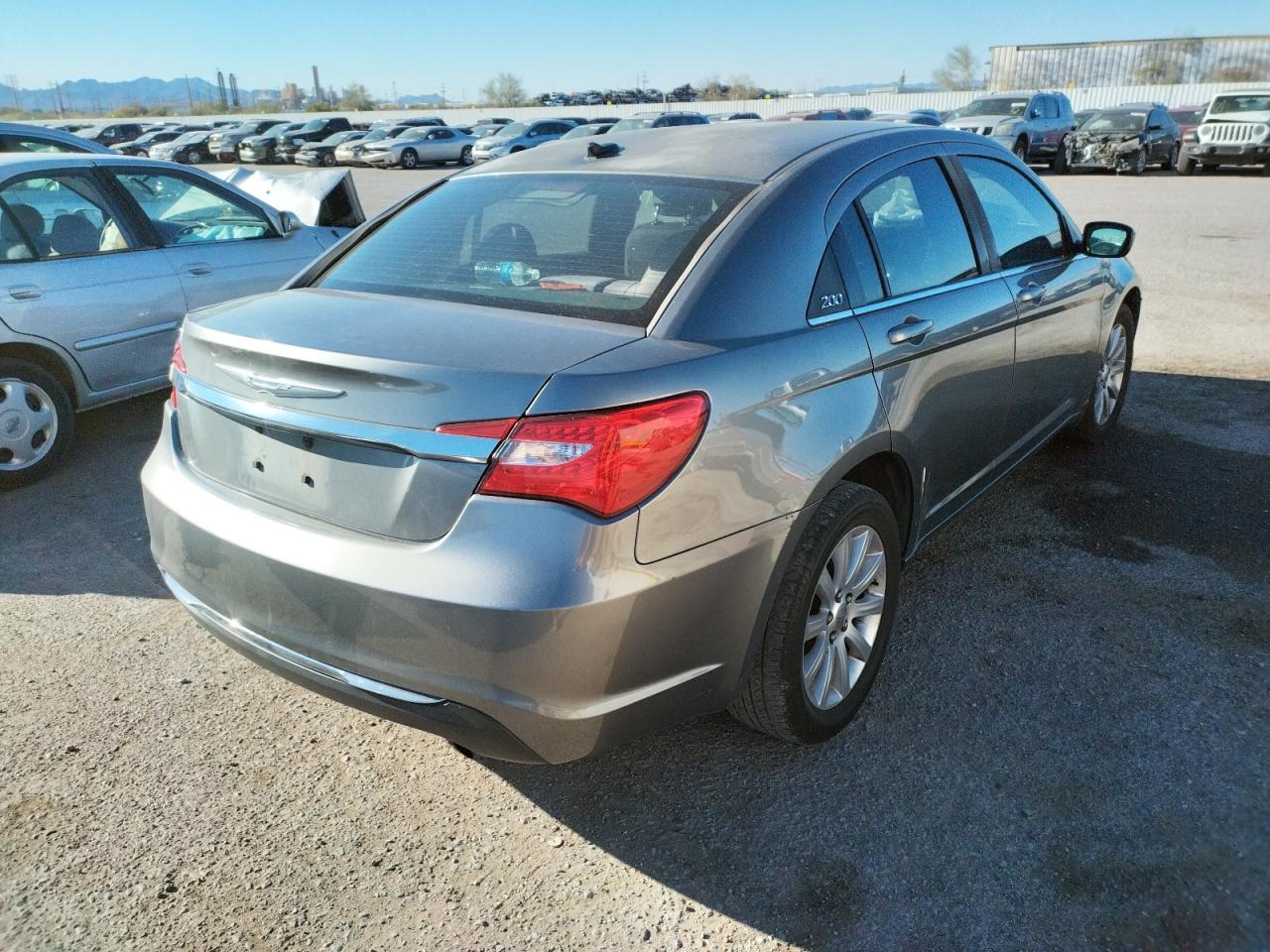 Photo 4 from auction – 2012 CHRYSLER 200 TOURIN with VIN 1C3CCBBB1CN206096