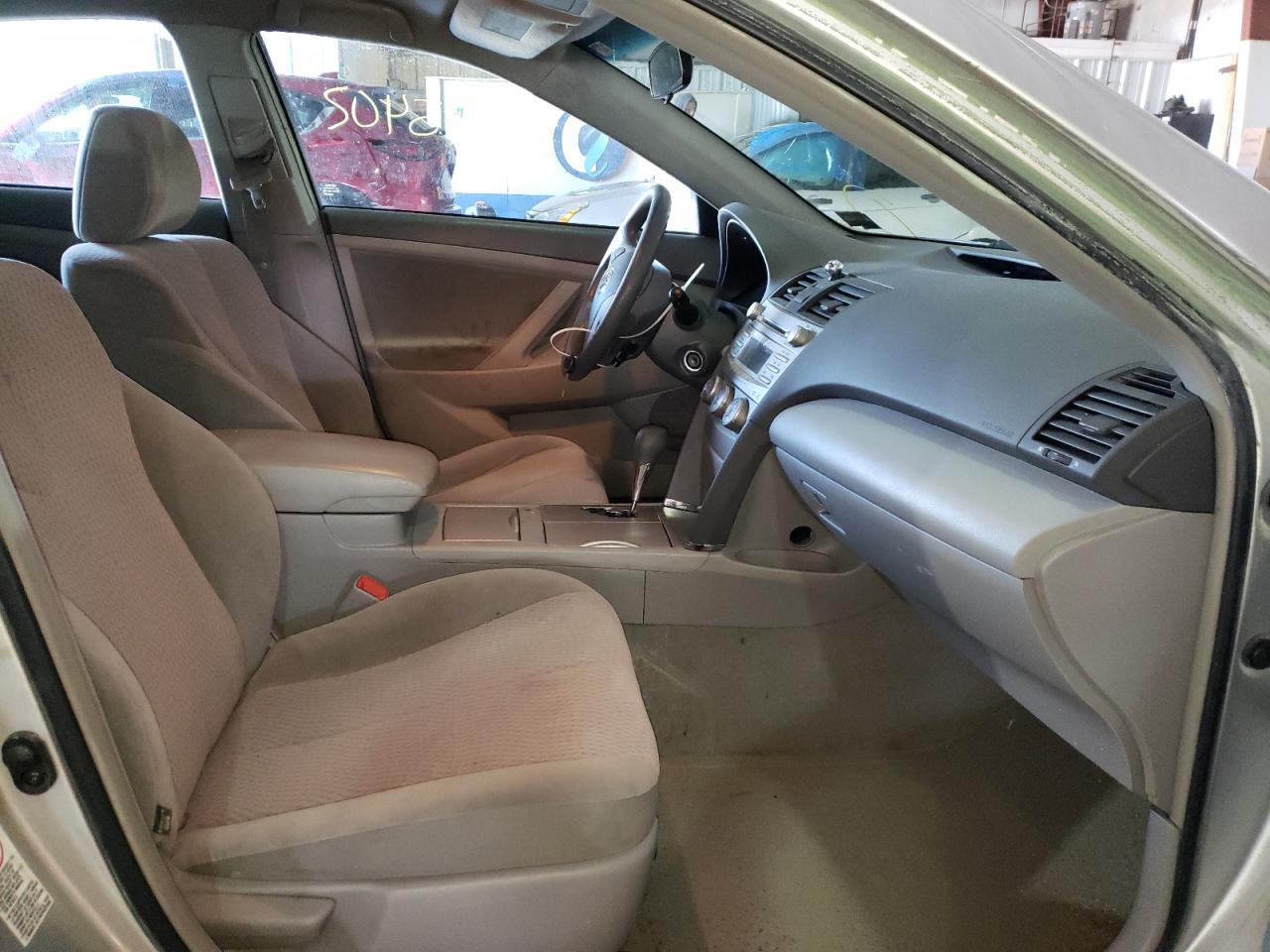 Photo 5 from auction – 2011 TOYOTA CAMRY BASE with VIN 4T4BF3EK0BR125306