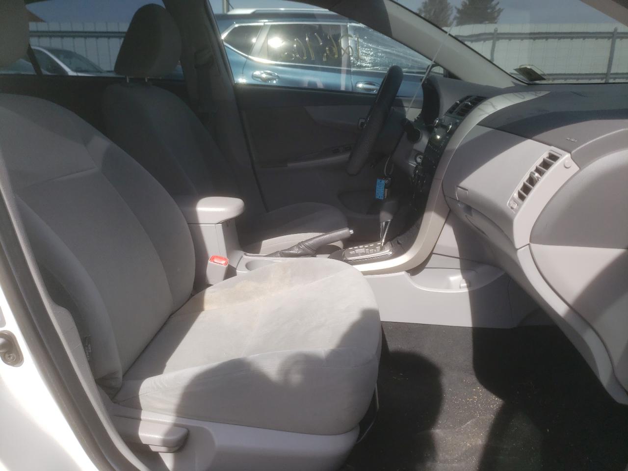 Photo 5 from auction – 2010 TOYOTA COROLLA BA with VIN 1NXBU4EE6AZ191549