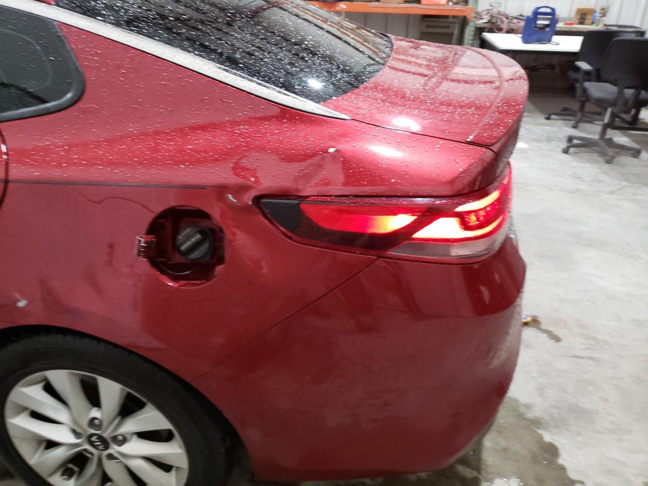Photo 9 from auction – 2016 KIA OPTIMA LX with VIN 5XXGT4L3XJG232897