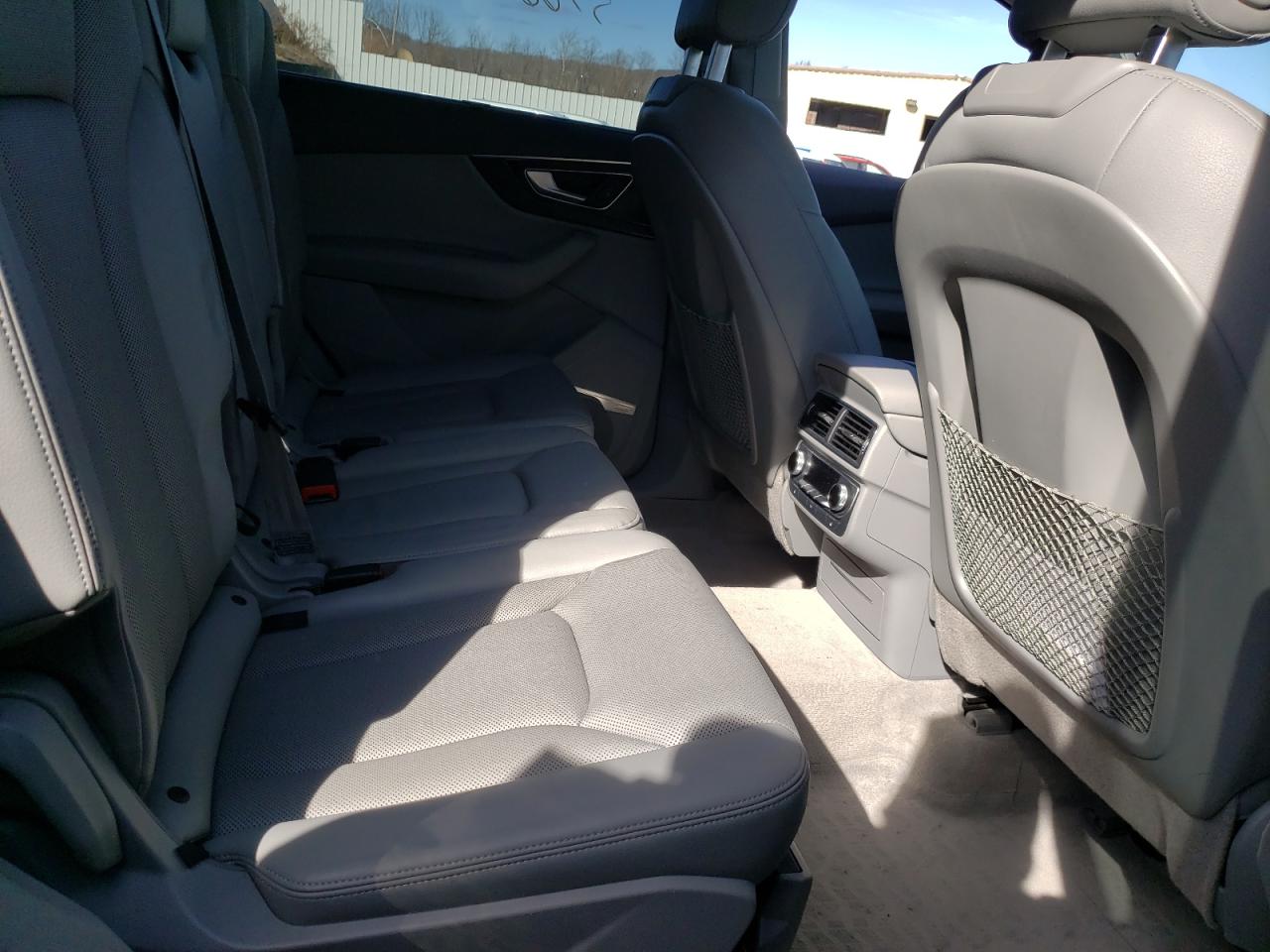 Foto 6 de la subasta – 2017 AUDI Q7 PRESTIG con VIN WA1VAAF71HD014985