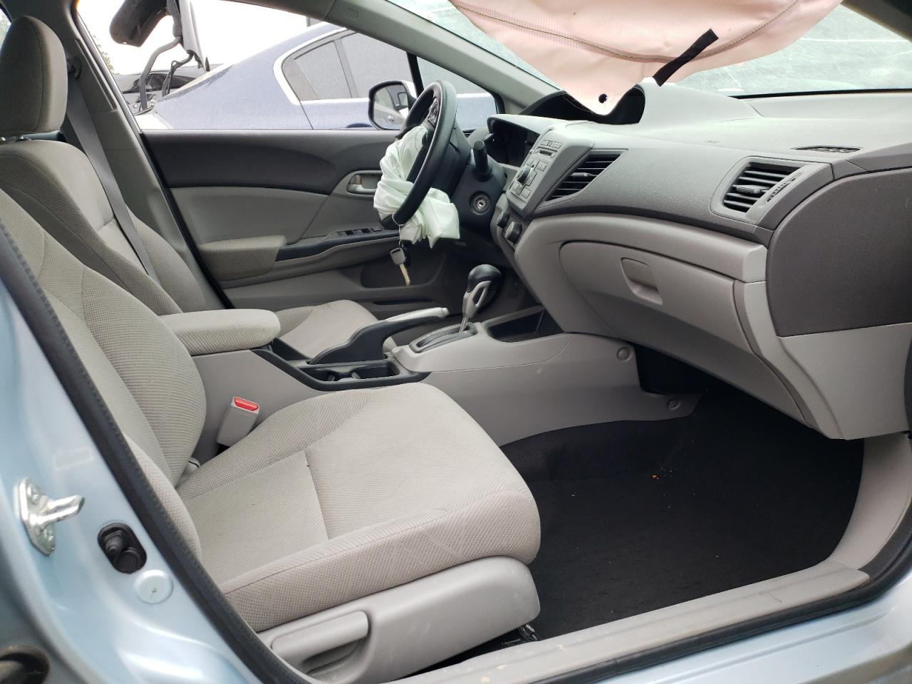 Photo 5 from auction – 2012 HONDA CIVIC LX with VIN 2HGFB2F5XCH577977