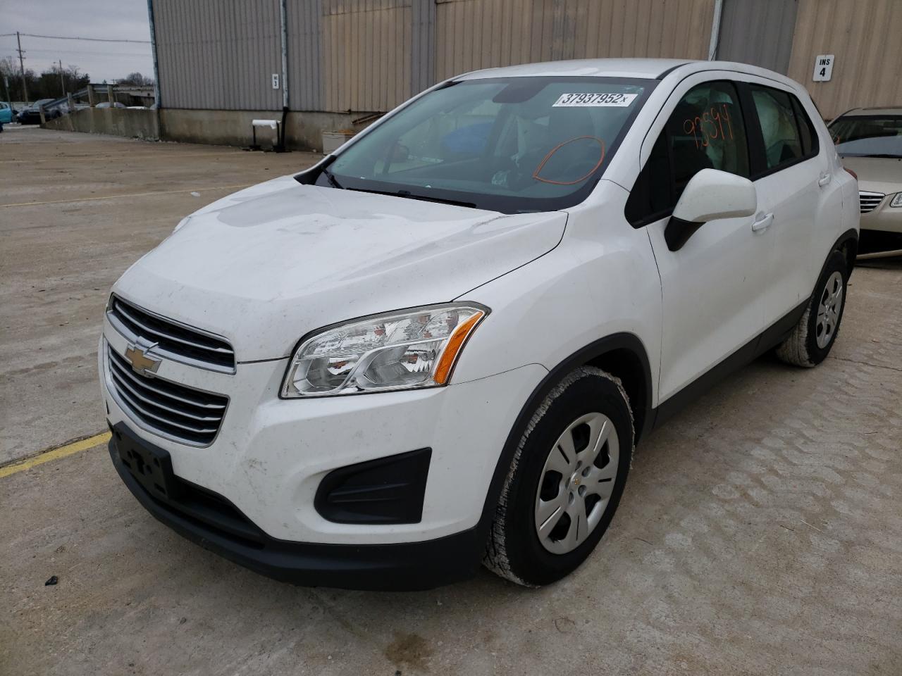 Photo 2 from auction – 2015 CHEVROLET TRAX LS with VIN 3GNCJKSB0FL243475