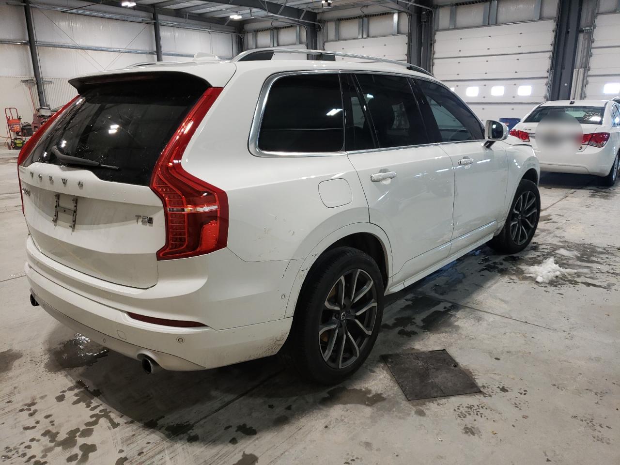 Photo 4 from auction – 2018 VOLVO XC90 T5 with VIN YV4102PK8J1350282