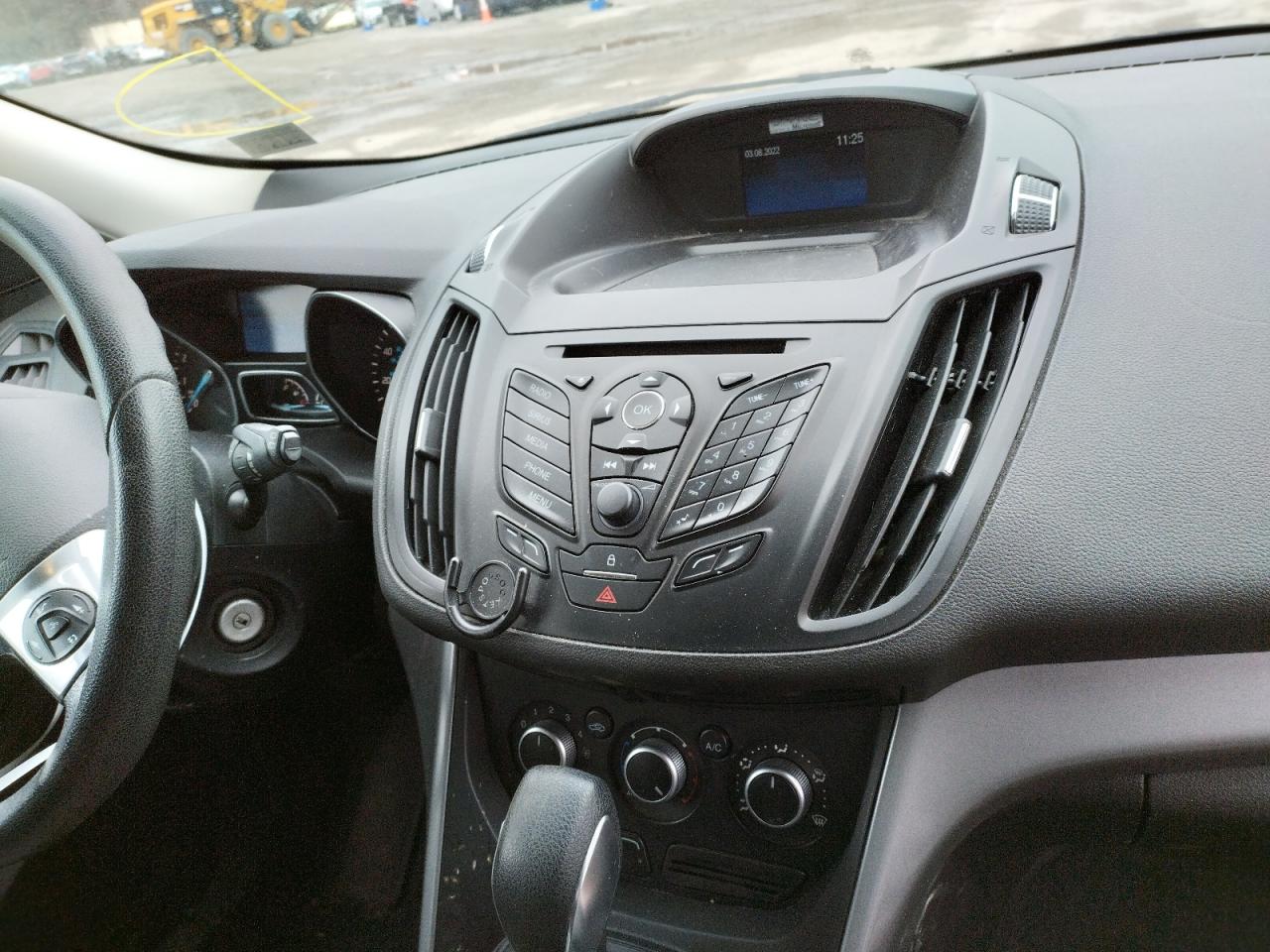 Photo 9 from auction – 2015 FORD ESCAPE SE with VIN 1FMCU9GX9FUA21760