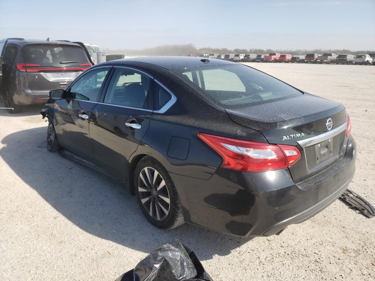 Photo 3 from auction – 2017 NISSAN ALTIMA 2.5 with VIN 1N4AL3AP9HC201551