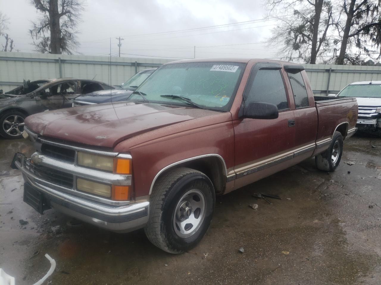 Photo 2 from auction – 1998 CHEVROLET GMT-400 C1 with VIN 2GCEC19R4W1121874