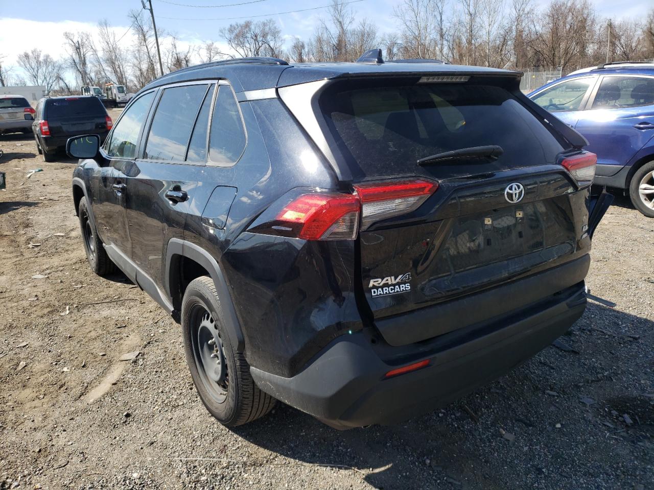 Photo 3 from auction – 2020 TOYOTA RAV4 LE with VIN JTMF1RFV2LD056811