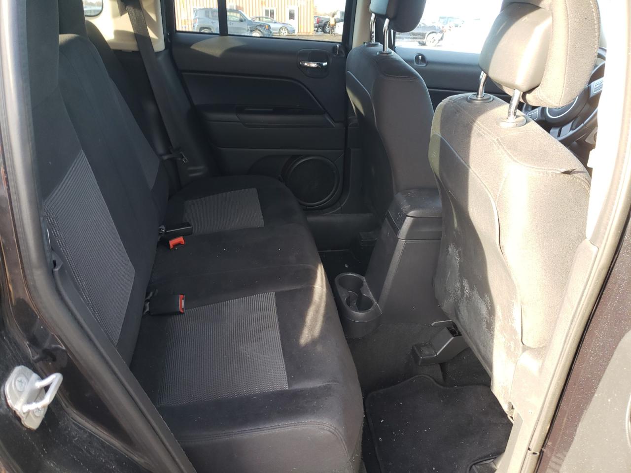Photo 6 from auction – 2014 JEEP PATRIOT LA with VIN 1C4NJPFA1ED604331