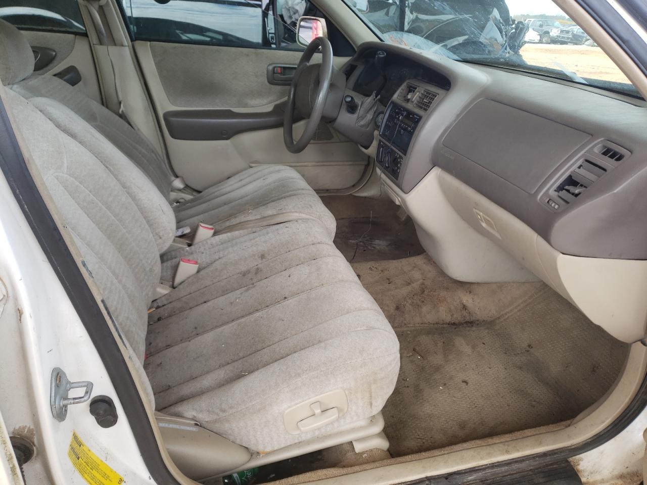 Photo 5 from auction – 1999 TOYOTA AVALON with VIN 4T1BF18B2XU328392