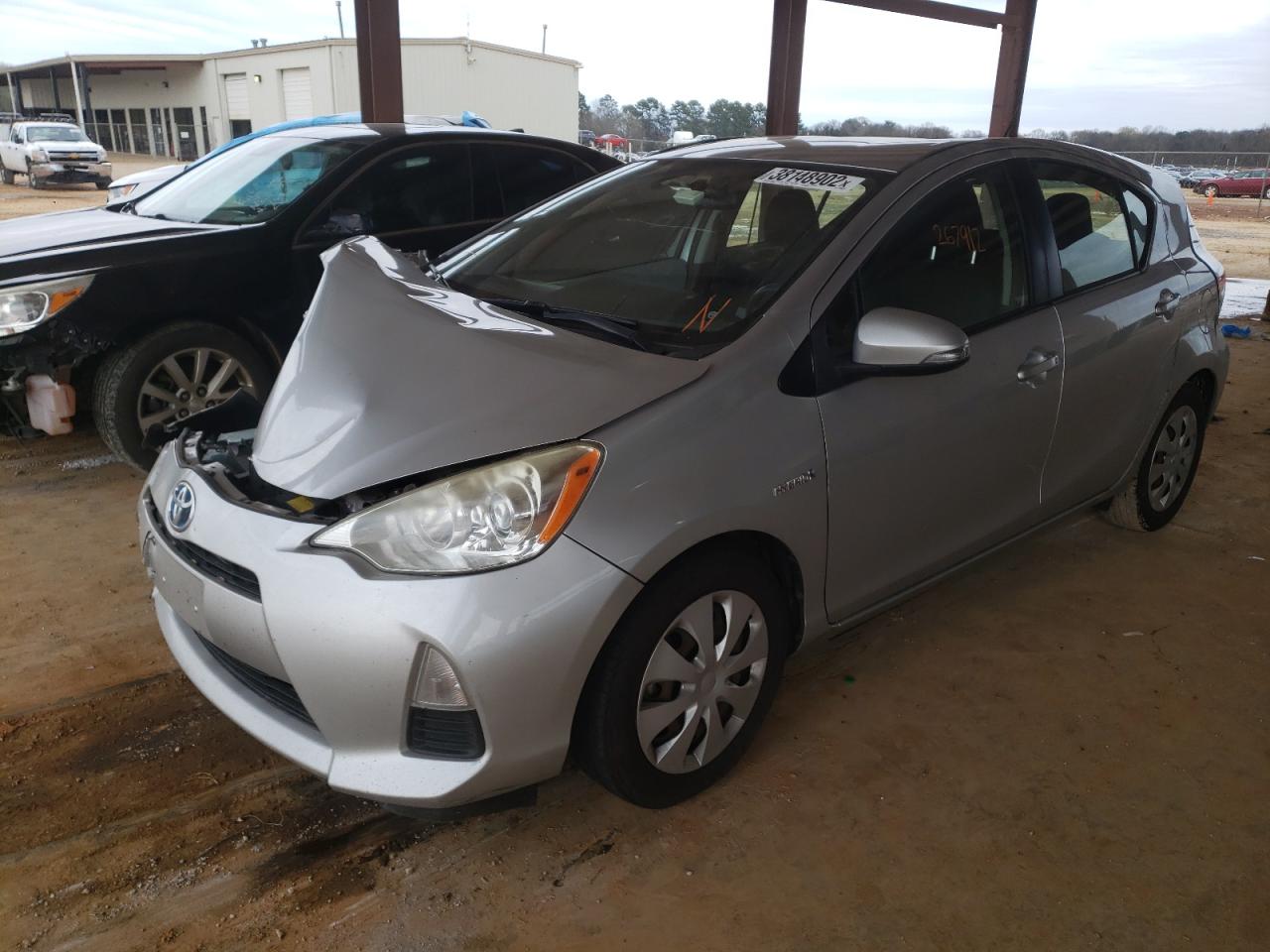 Photo 2 from auction – 2013 TOYOTA PRIUS C with VIN JTDKDTB39D1548648