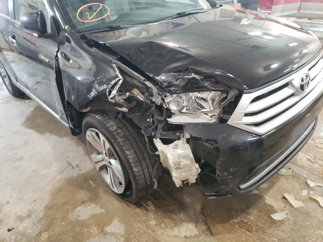 Photo 9 from auction – 2011 TOYOTA HIGHLANDER with VIN 5TDDK3EH1BS070540