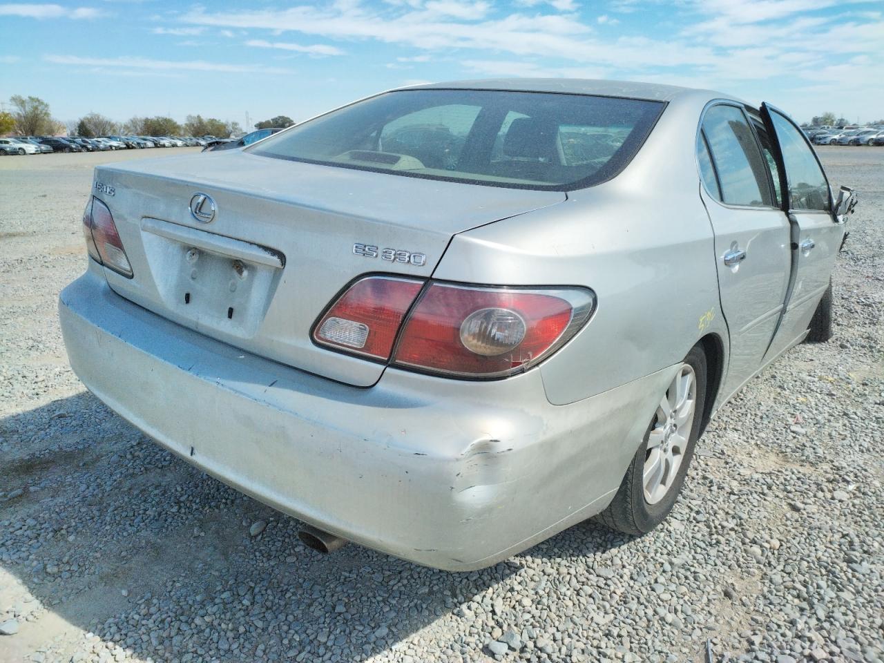 Photo 4 from auction – 2004 LEXUS ES 330 with VIN JTHBA30G745020502