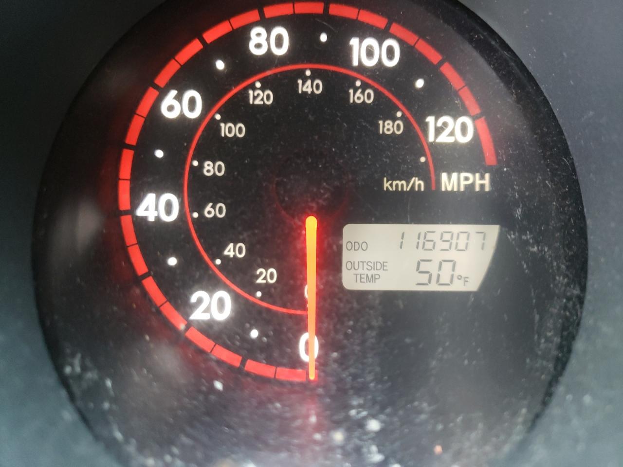 Photo 8 from auction – 2005 TOYOTA MATRIX with VIN 2T1KR32E35C411138